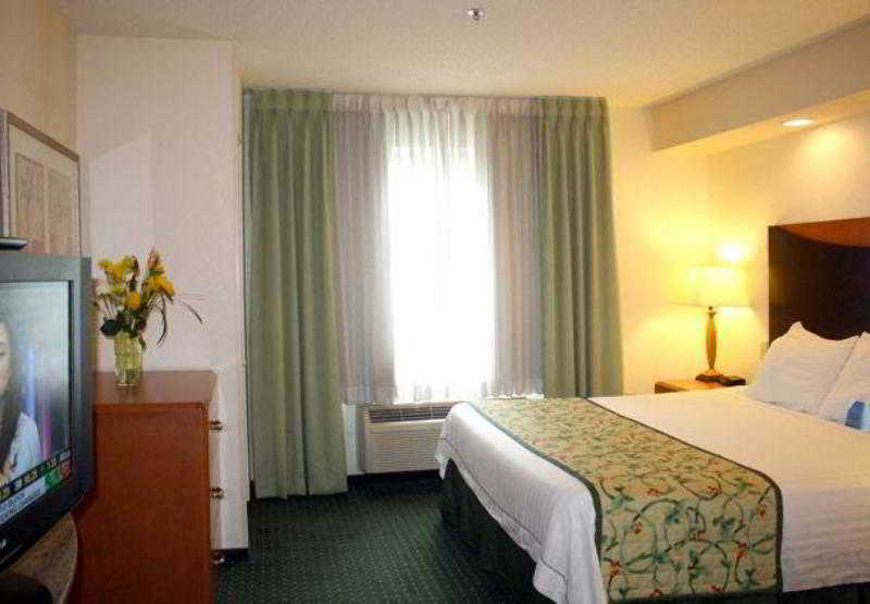 Fairfield & Northwest 3* Indianapolis