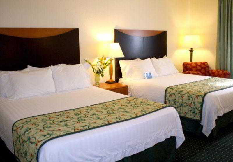 Fairfield & Northwest Hotel Indianapolis